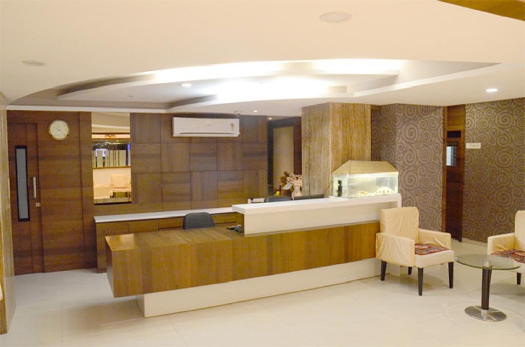 Hotel Blue Lagoon Daman Esterno foto